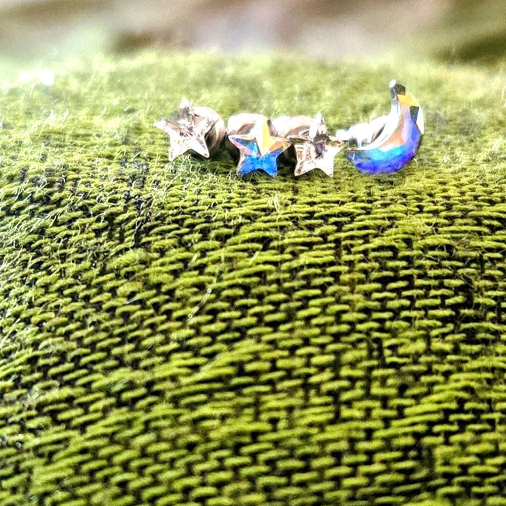 Star and moon earring set